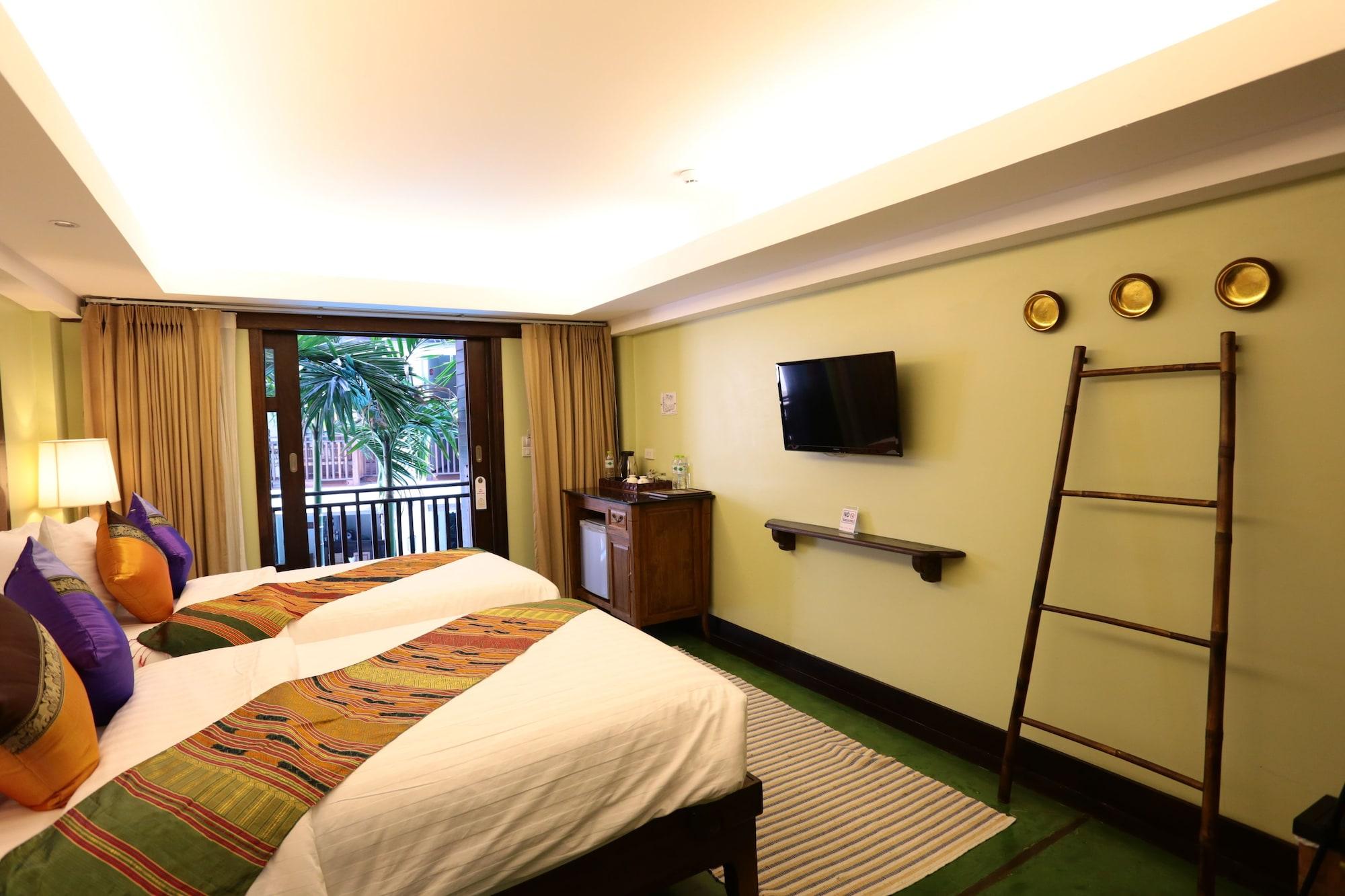 Viang Thapae Resort- SHA Extra Plus Chiang Mai Bagian luar foto