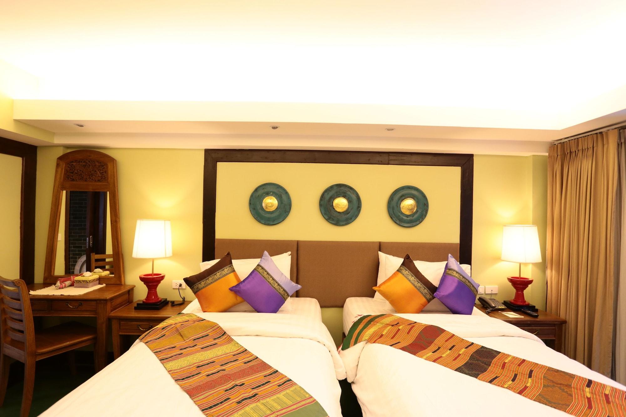 Viang Thapae Resort- SHA Extra Plus Chiang Mai Bagian luar foto