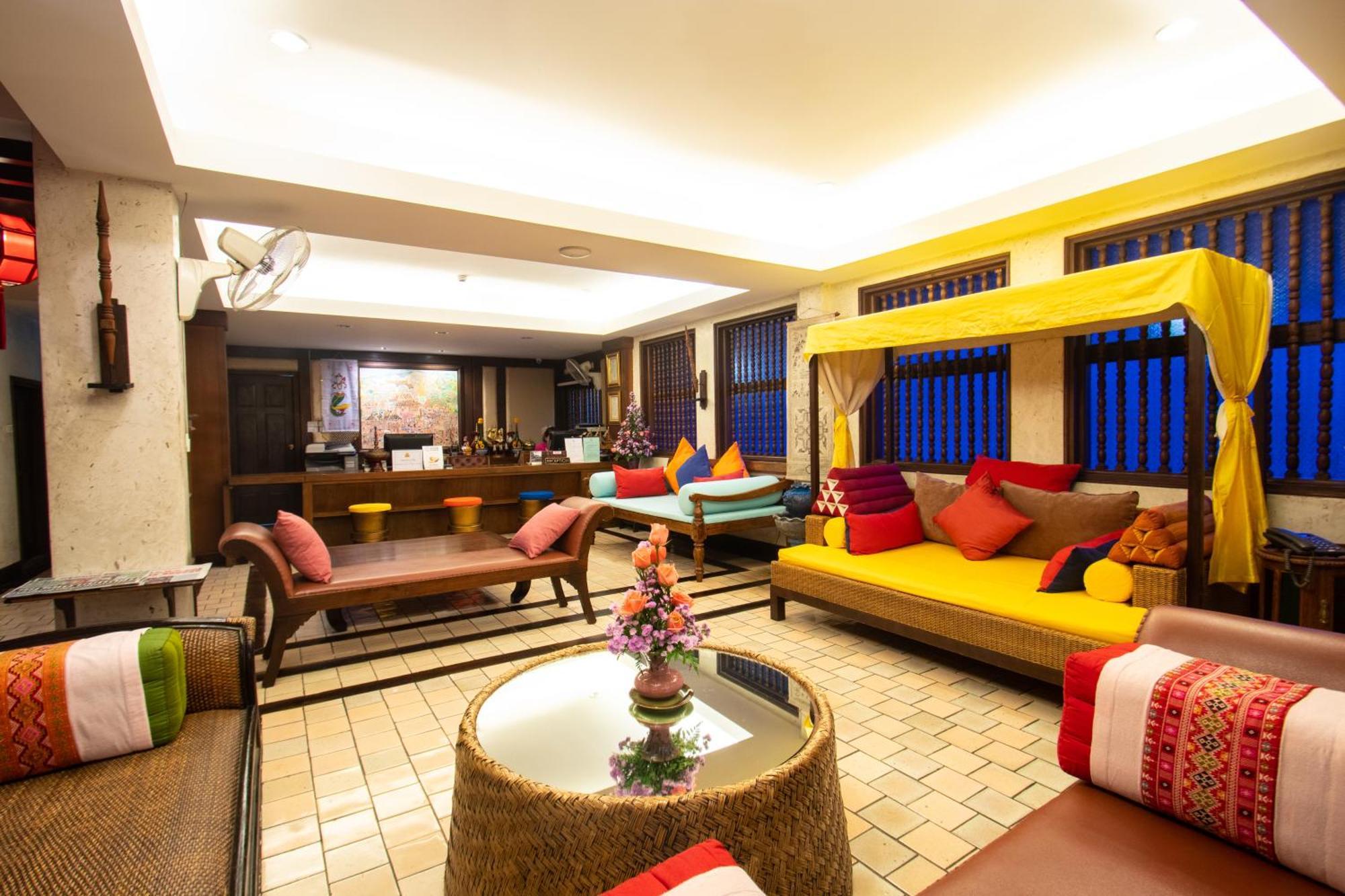 Viang Thapae Resort- SHA Extra Plus Chiang Mai Bagian luar foto